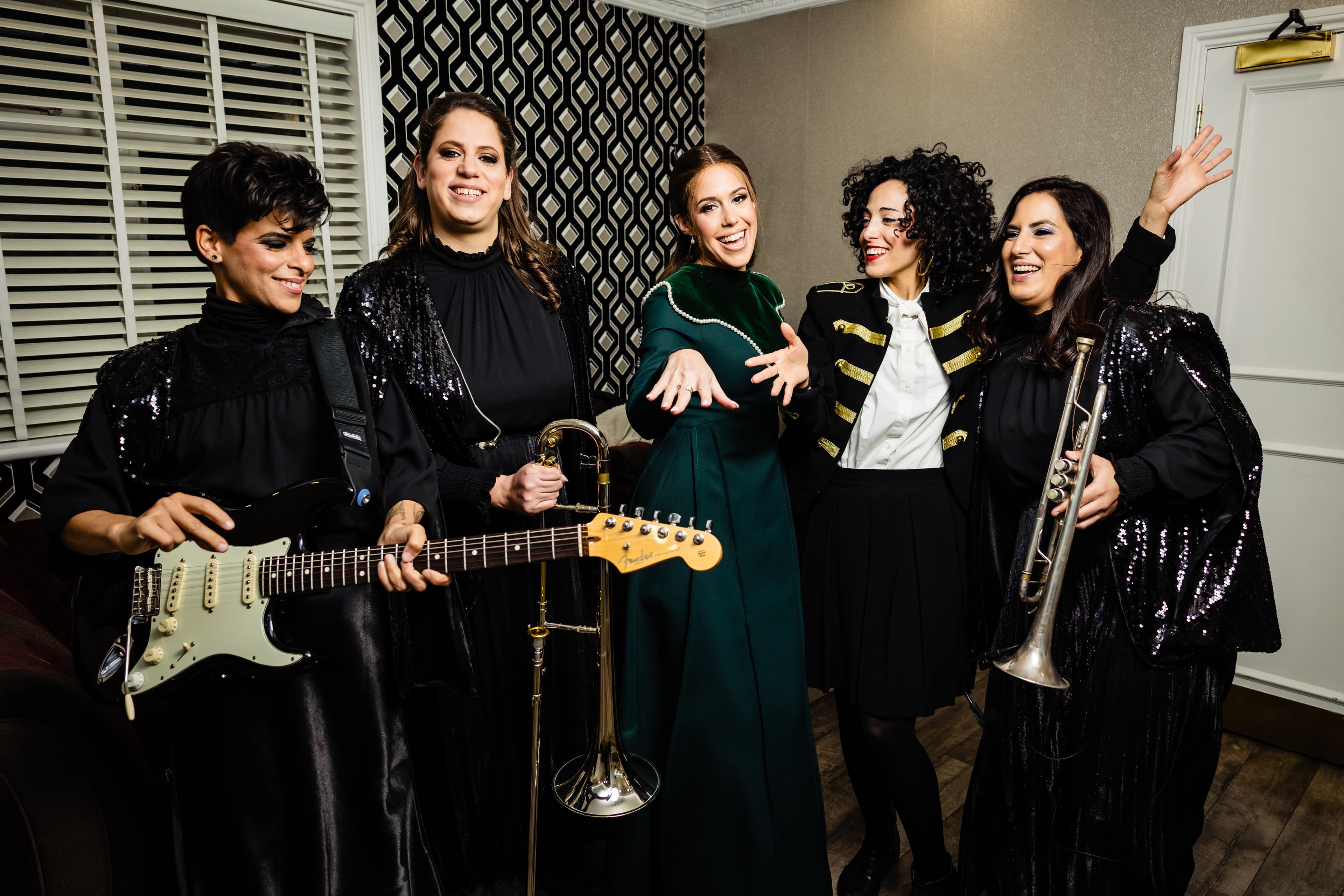 Bracha Jaffe performing with Zahav